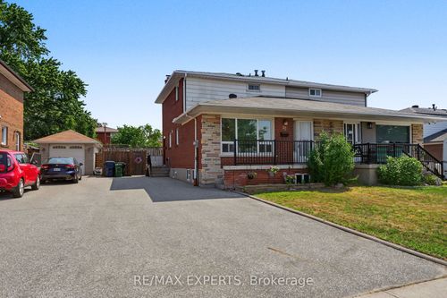 25 Riverton Dr, North York, ON, M9L2N8 | Card Image