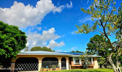 898 Hampton Dr Ne, Palm Bay, FL, 32905-5732 | Card Image