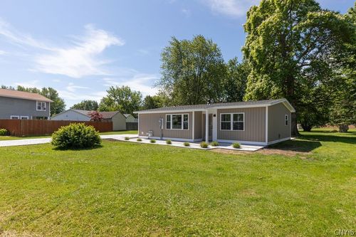 26 Pershing Dr, Fulton, NY, 13069-3313 | Card Image