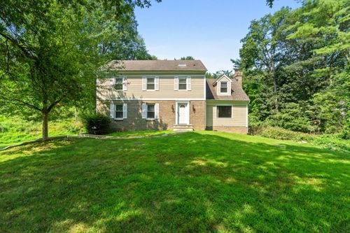 215 Oak Ave, Wyckoff, NJ, 07481-3207 | Card Image