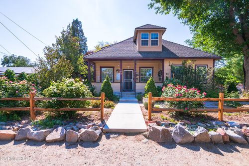 33 N West St, Yerington, NV, 89447-2218 | Card Image