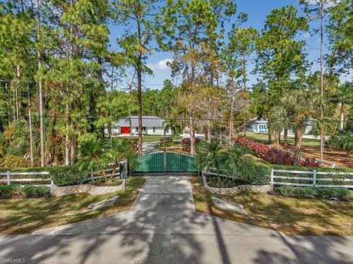 3331 3rd Ave Nw, Naples, FL, 34120-2717 | Card Image