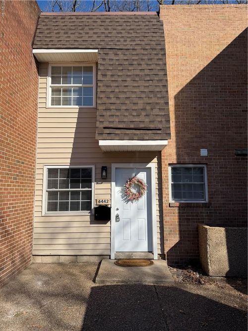 6442 Wellington St, Norfolk, VA, 23513-1929 | Card Image