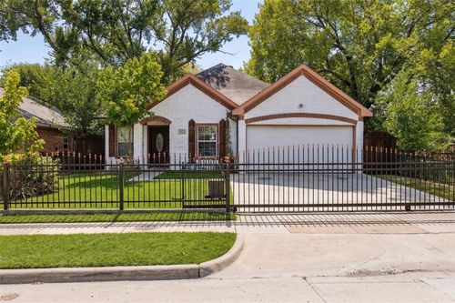 922 Bayonne St, Dallas, TX, 75212-5302 | Card Image