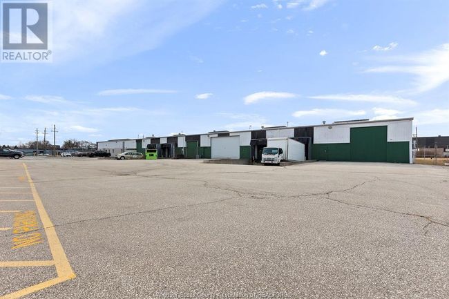 3181 Devon Dr, Home with 0 bedrooms, 0 bathrooms and null parking in Windsor ON | Image 25