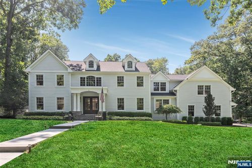 6 Butternut Rd, Allendale, NJ, 07401-1818 | Card Image