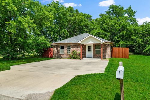 823 N Branch St, Sherman, TX, 75090-4735 | Card Image
