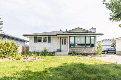 12112 Canfield Rd Sw, House detached with 3 bedrooms, 2 bathrooms and 2 parking in Calgary AB | Image 1