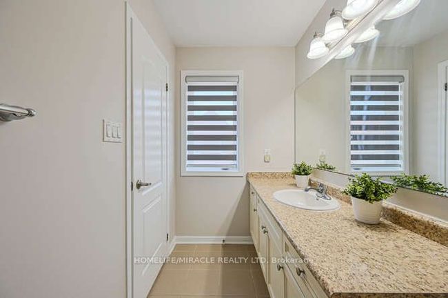43 Ariel Rd, House attached with 4 bedrooms, 4 bathrooms and 1 parking in Brampton ON | Image 39
