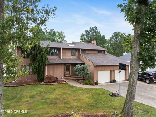 424 Continental St, Forked River, NJ, 08731-1647 | Card Image