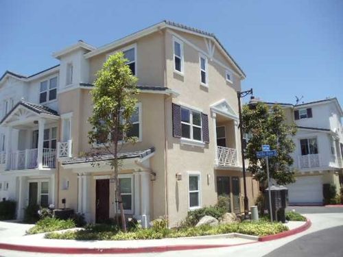 3059 Sunset Canyon Dr, San Diego, CA, 92117-7806 | Card Image