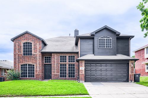 1614 Powder Horn Ln, Arlington, TX, 76018-3066 | Card Image