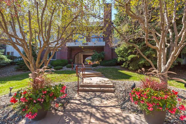 APT-1303 - 7540 Edinborough Way, Condo with 2 bedrooms, 2 bathrooms and null parking in Edina MN | Image 29