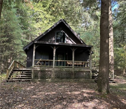 144 Hemlock Ln, Clarendon, PA, 16313 | Card Image