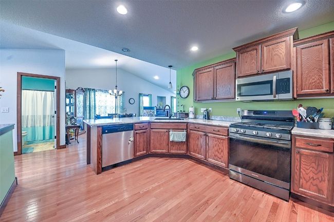 Kitchen | Image 12