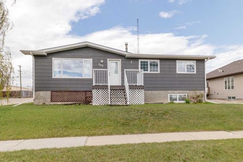 303 Railway Ave, Trochu, AB, T0M2C0 | Card Image