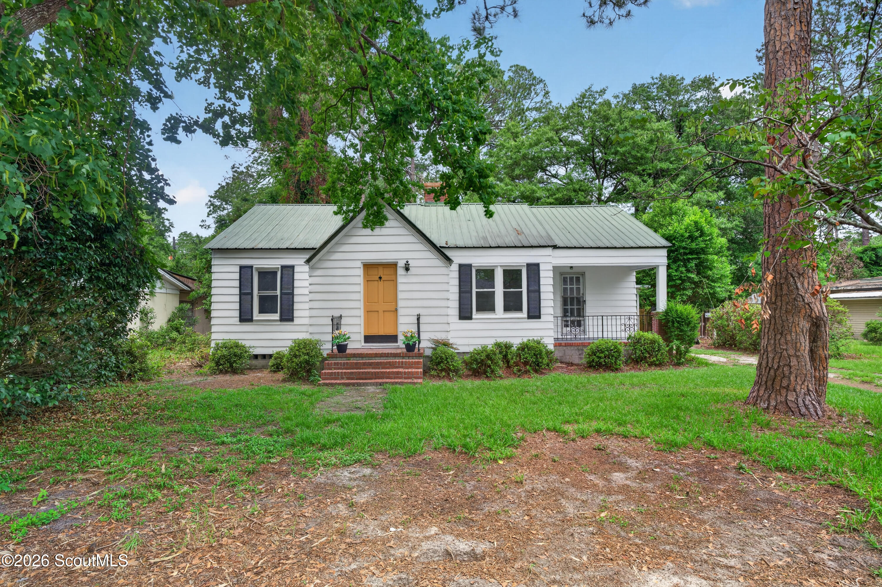 Residential in Waycross