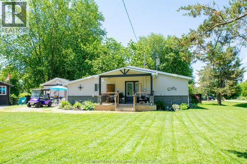 42 Wellington St, Blenheim, ON, N0P1A0 | Card Image