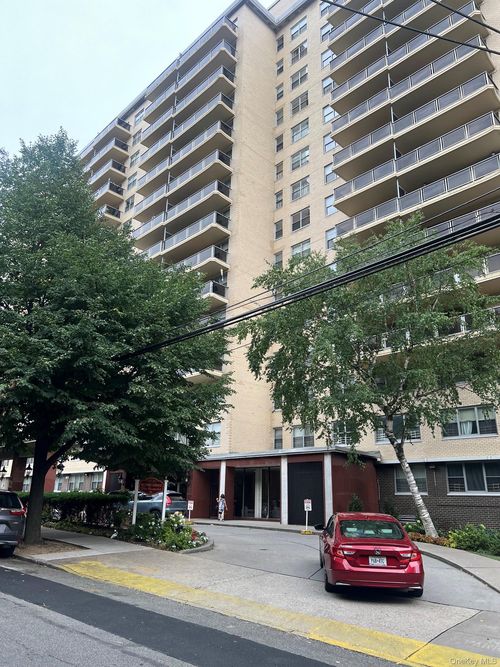4j-17520 Wexford Terrace, New York, NY, 11432 | Card Image