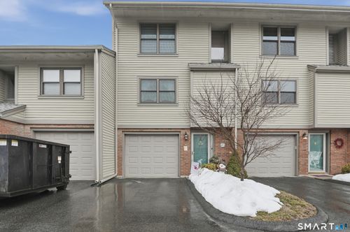 52-52 Metacomet Dr, Meriden, CT, 06450-3577 | Card Image