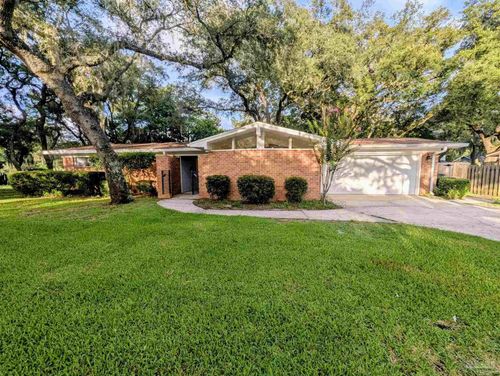 528 Cheshire Ave Nw, Fort Walton Beach, FL, 32547-1608 | Card Image