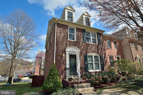 1293 Quaker Hill Dr, ALEXANDRIA, VA, 22314-4766 | Card Image