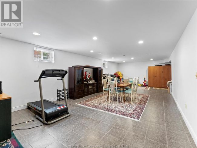 315 Majestic Dr, House other with 4 bedrooms, 4 bathrooms and null parking in Tecumseh ON | Image 31