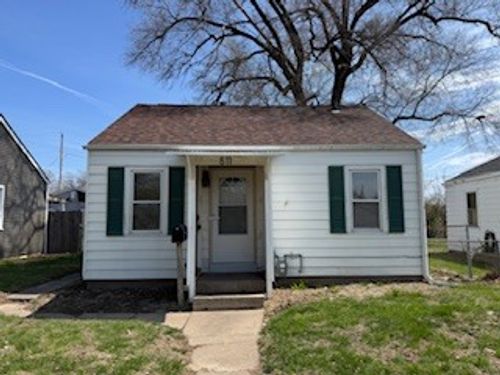 611 S Elsie Ave, Davenport, IA, 52802-2032 | Card Image