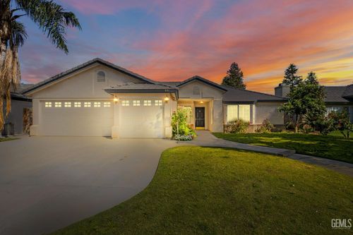 631 Faversham Way, Bakersfield, CA, 93311-4904 | Card Image