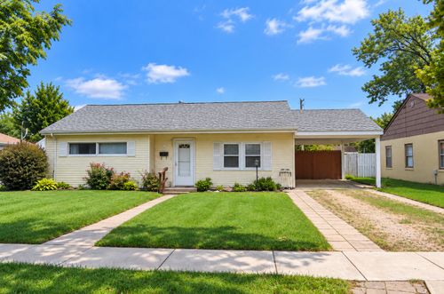 1110 Douglas Dr, Sterling, IL, 61081-1828 | Card Image