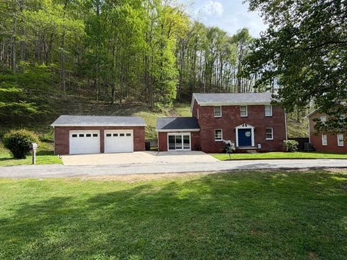 1010 Mays Br, Prestonsburg, KY, 41653-7816 | Card Image