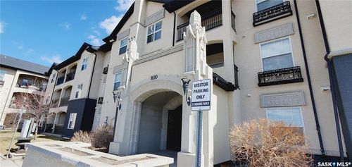 220-1610 Dakota Dr, Regina, SK, S4Z0A5 | Card Image