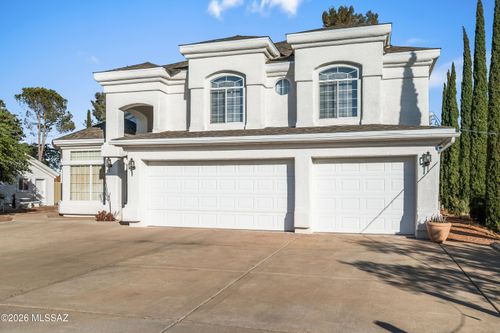 568 N Las Flores Dr, Oracle, AZ, 85623-1949 | Card Image
