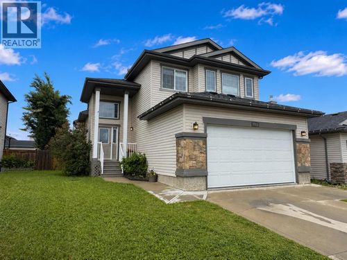 10233 Landing Dr, Grande Prairie, AB, T8X0B5 | Card Image