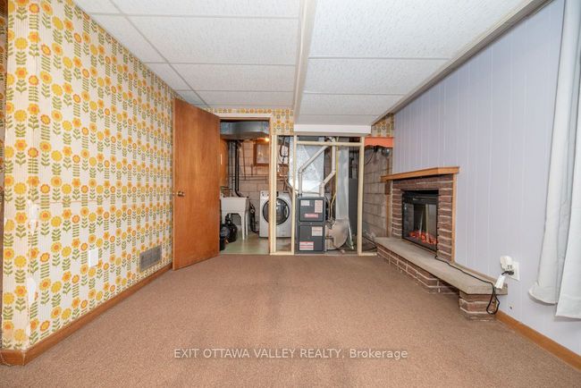 8 Sumac Crt, House other with 4 bedrooms, 2 bathrooms and 3 parking in Deep River ON | Image 26
