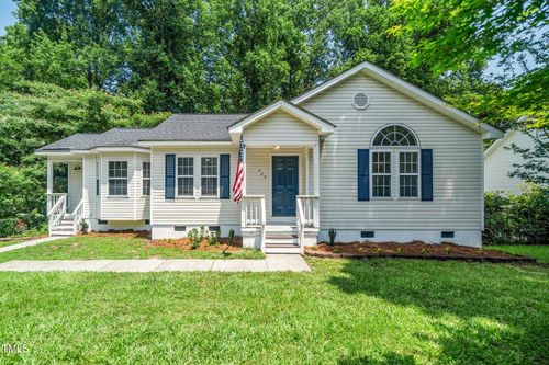 725 E Maple Ln, Fuquay Varina, NC, 27526-5125 | Card Image