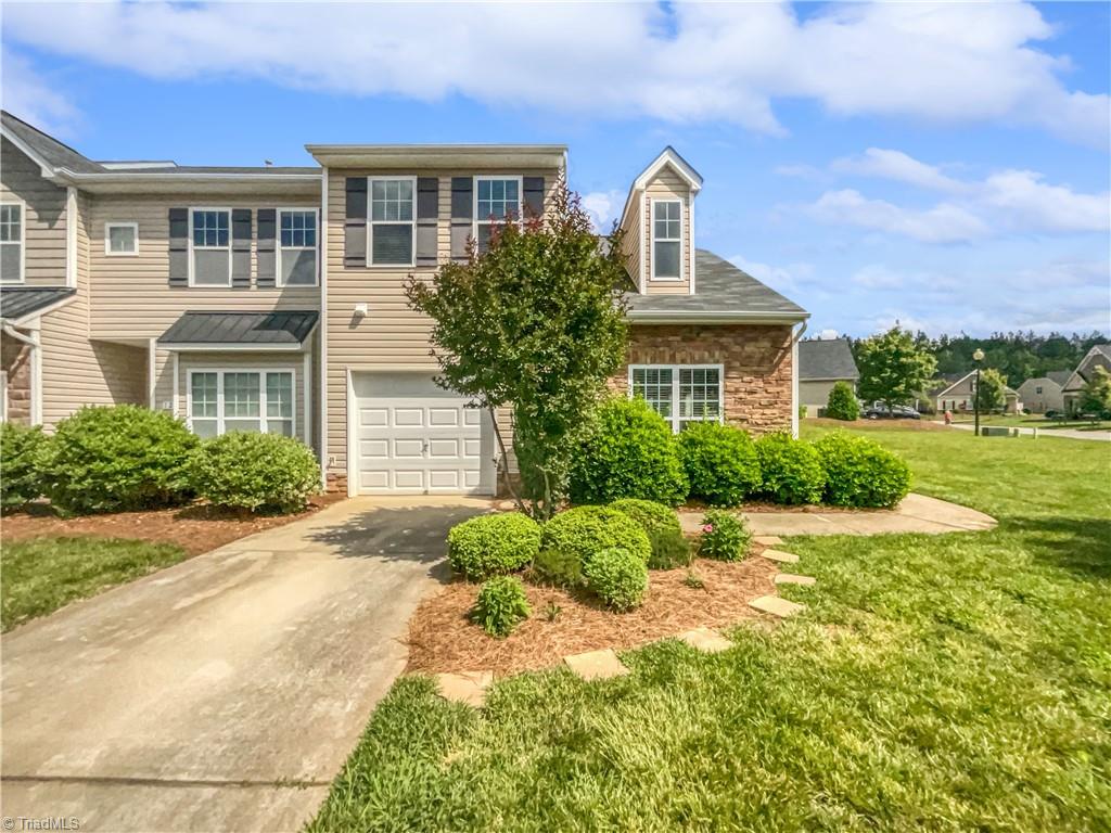 Penry Ln, Clemmons, NC 27012
