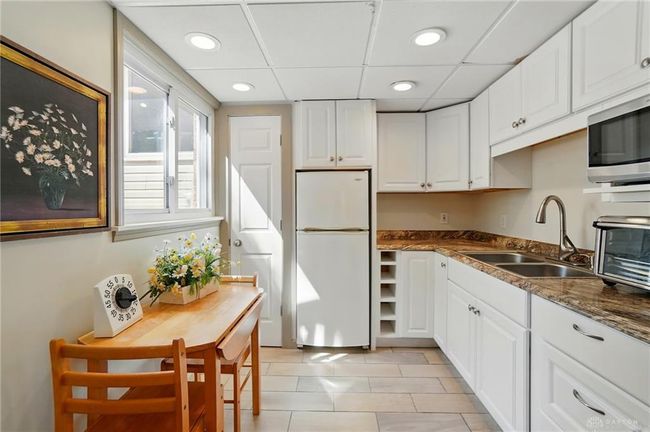 inlaw suite kitchen | Image 62