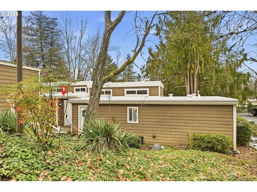 1620 Village Park Pl, West Linn, OR, 97068-3931 | Card Image