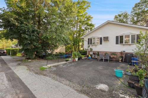1222 Brook St, Peekskill, NY, 10566-5708 | Card Image