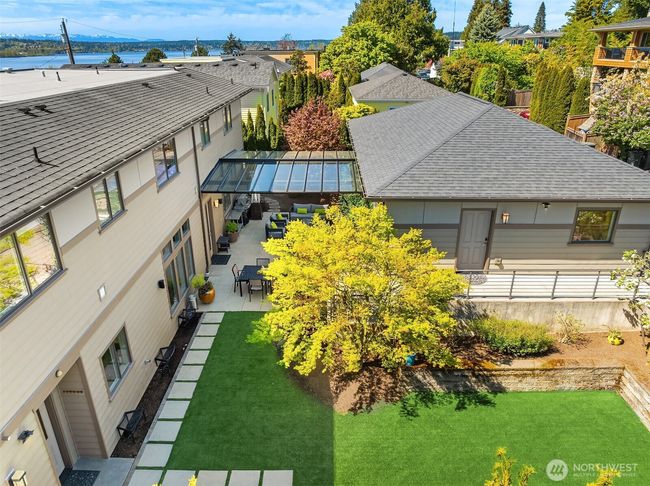 212 5 Th Ave W, House other with 4 bedrooms, 4 bathrooms and 4 parking in Kirkland WA | Image 37