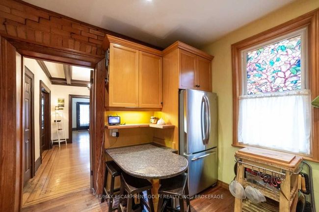 222 Hess St S, House other with 4 bedrooms, 2 bathrooms and 3 parking in Hamilton ON | Image 18