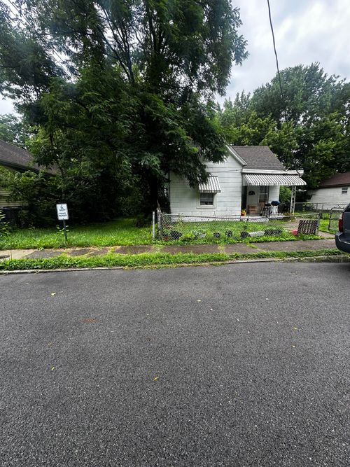 439 Campbell St, Lexington, KY, 40508-1437 | Card Image
