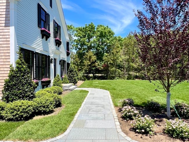 18 Bold Meadow Rd, House other with 4 bedrooms, 6 bathrooms and 4 parking in Edgartown MA | Image 11