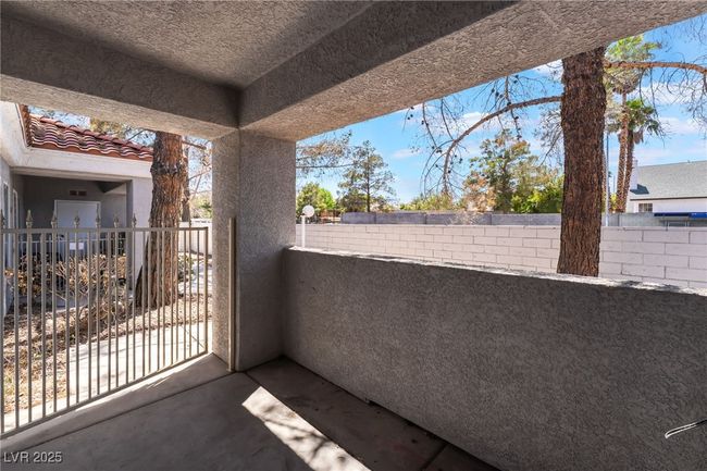 1838 N Jones Blvd, Townhouse with 2 bedrooms, 2 bathrooms and null parking in Las Vegas NV | Image 5