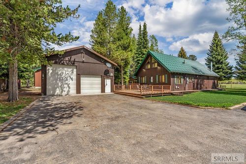 4013 Muskrat, Island Park, ID, 83429-5012 | Card Image