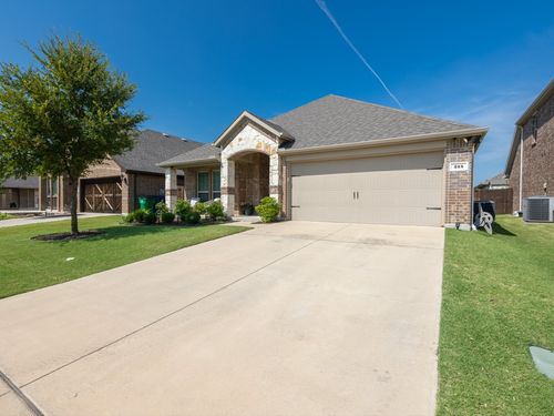 215 Arborside Drive, Waxahachie, TX, 75165 | Card Image