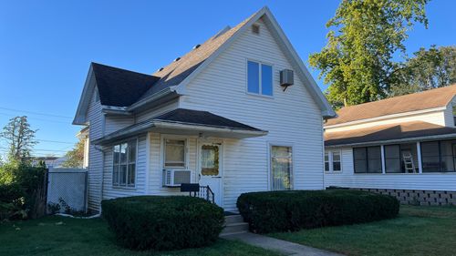 113 W Delaware St, Dwight, IL, 60420-1307 | Card Image