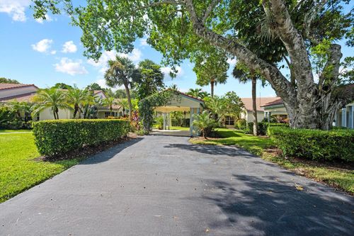 2244 Las Casitas Dr, Wellington, FL, 33414-5873 | Card Image