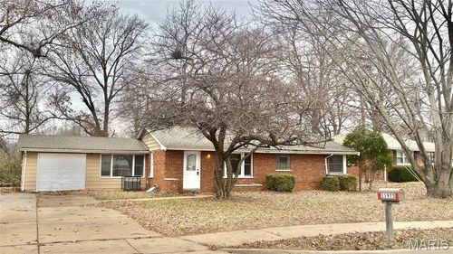 11975 Old Halls Ferry Rd, Black Jack, MO, 63033-7107 | Card Image